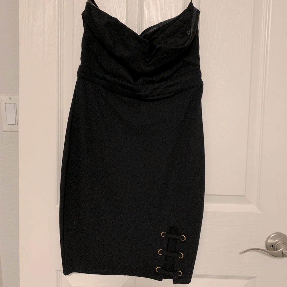 Gorgeous BEBE Sweetheart zip bustier little black Dress